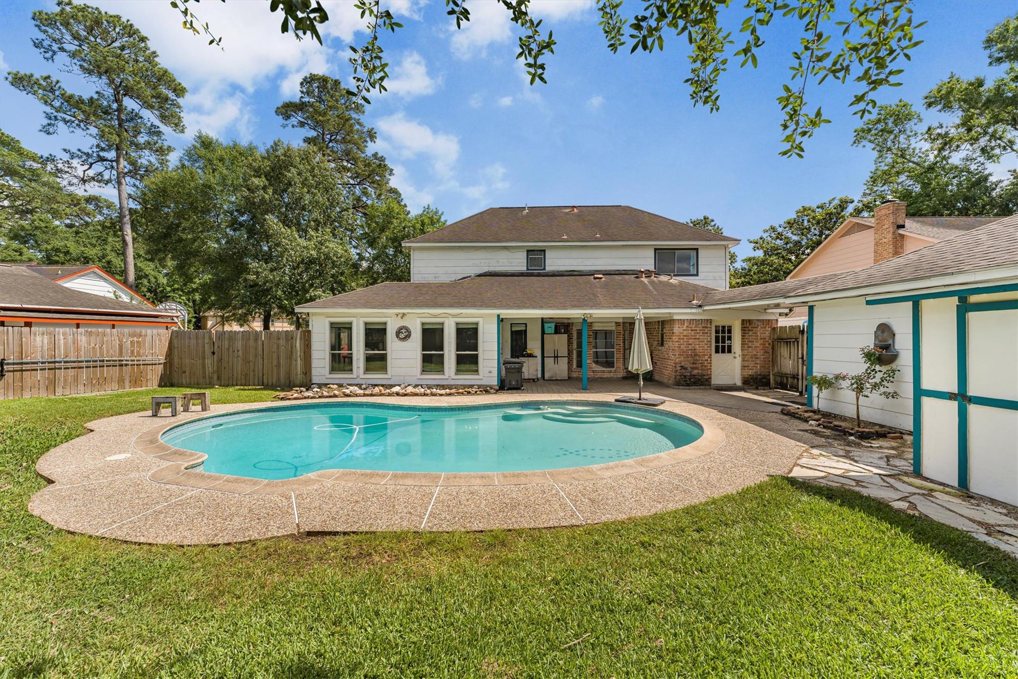 5519 Coon Tree CT