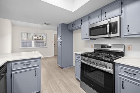 Tiny photo for 7209 Coronado CIR, Austin, TX 78752 (MLS # 4684674)
