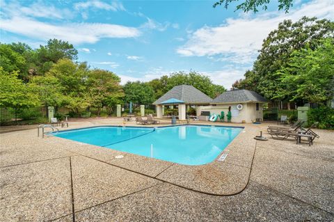 Tiny photo for 7209 Coronado CIR, Austin, TX 78752 (MLS # 4684674)
