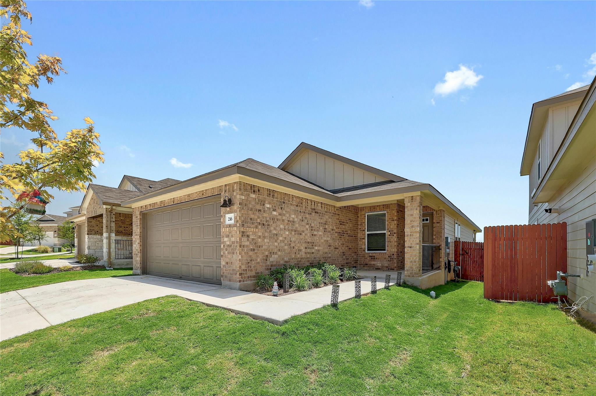 216 Prairie Song LN