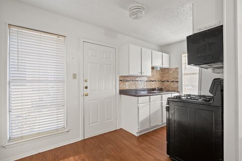 Tiny photo for 5300 Guadalupe ST #108, Austin, TX 78751 (MLS # 5149186)
