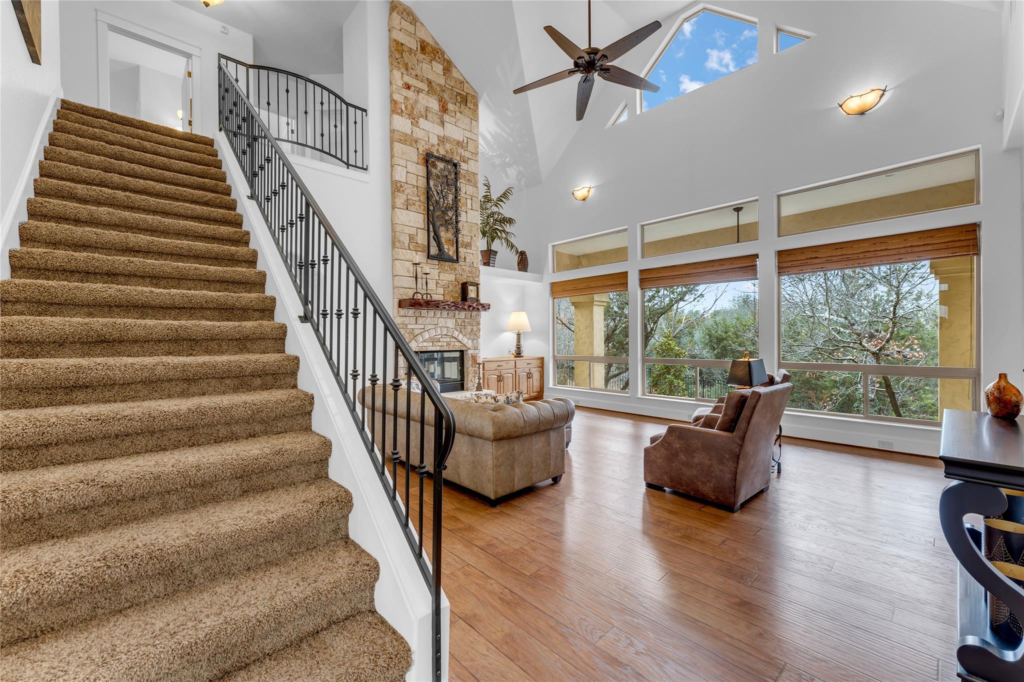 413 Rock House DR