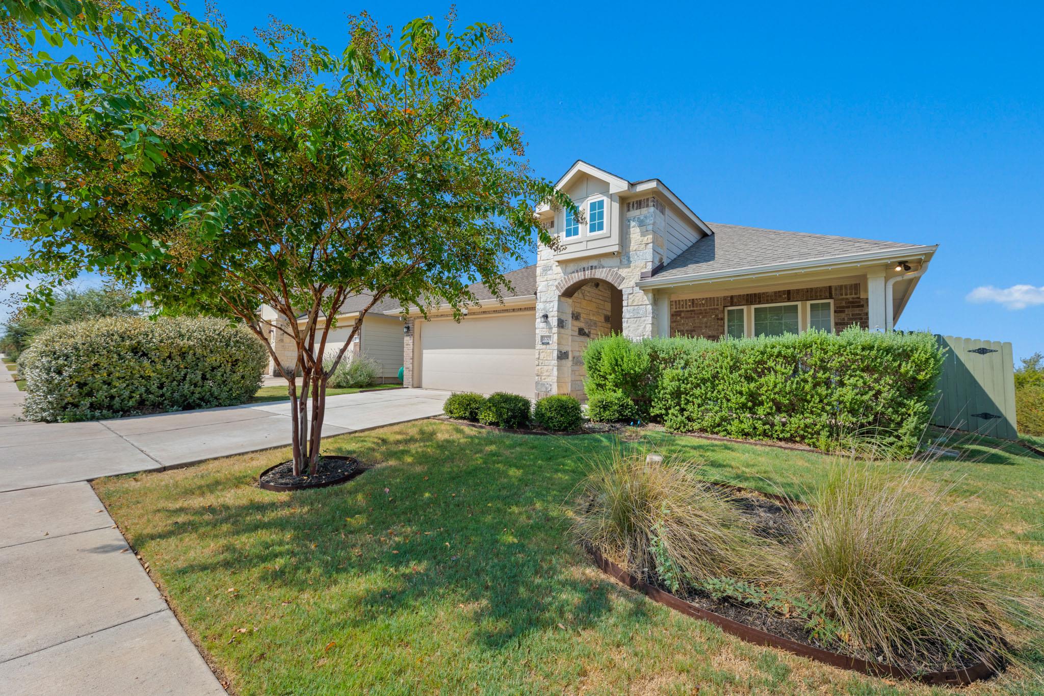 16301 Fetching Ave - Photo 3