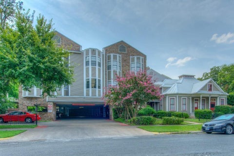 Photo of 915 W 23rd ST #109, Austin, TX 78705 (MLS # 8534943)