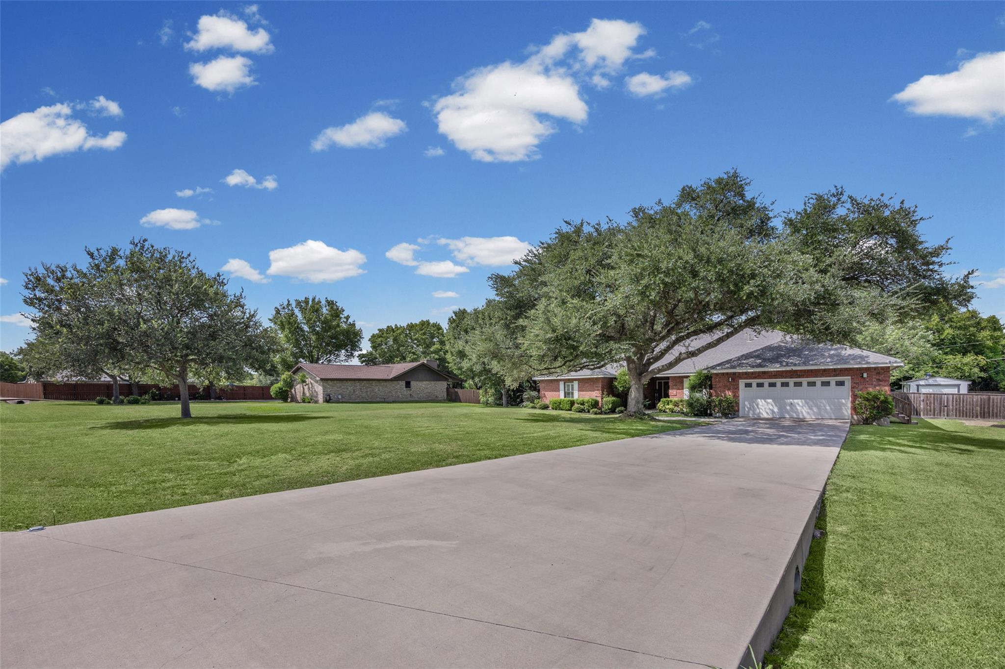 2000 Spinel RD