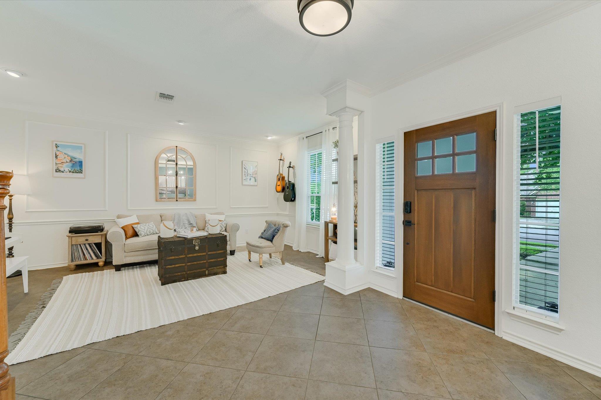 803 Crocus DR