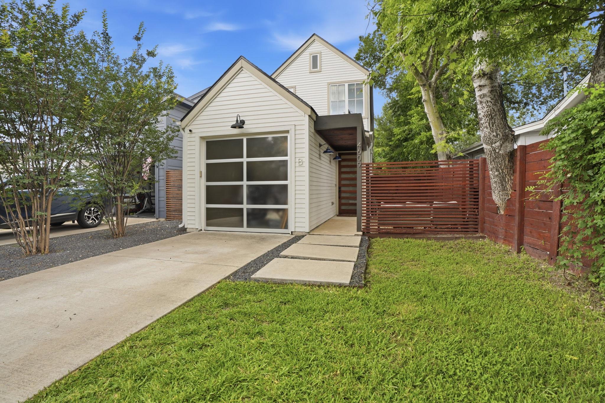 4609 Sara DR B
