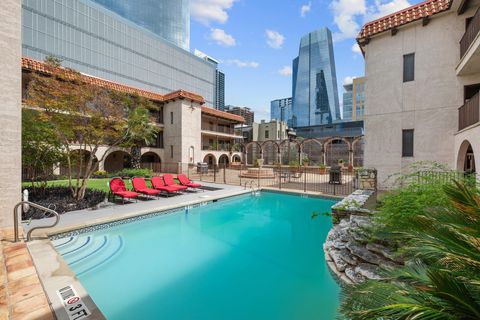 Photo of 505 W 7th ST #308, Austin, TX 78701 (MLS # 4283227)