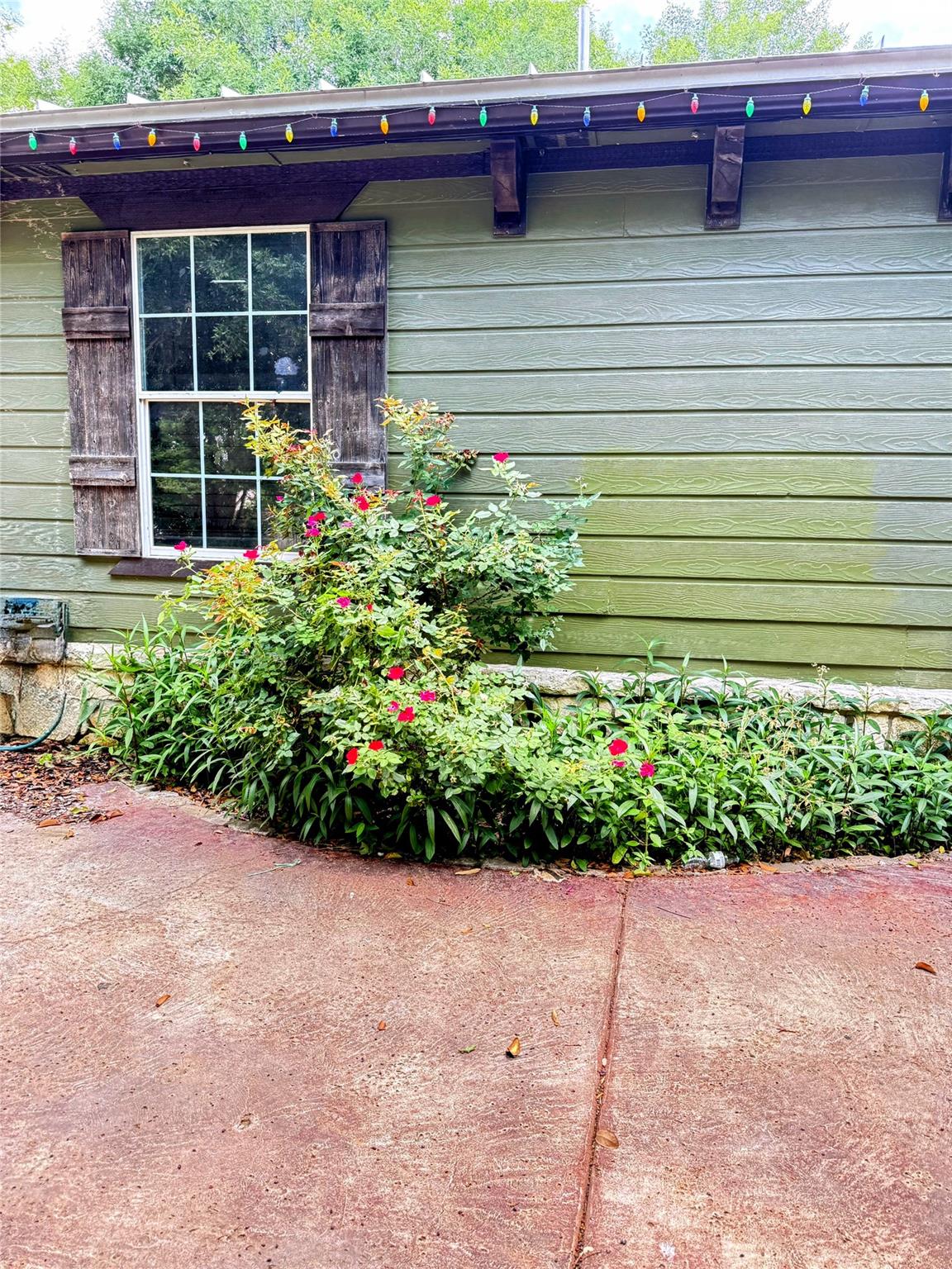 Austin, Texas 78725, United States, 5 Bedrooms Bedrooms, ,2 BathroomsBathrooms,Residential,Active,141651