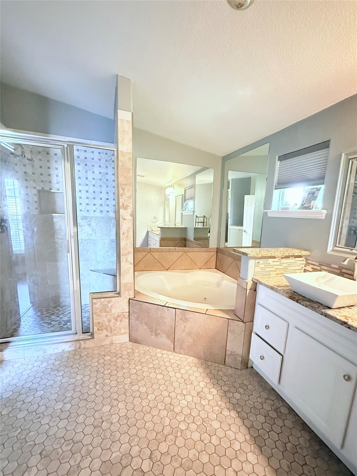 Austin, Texas 78725, United States, 5 Bedrooms Bedrooms, ,2 BathroomsBathrooms,Residential,Active,141651