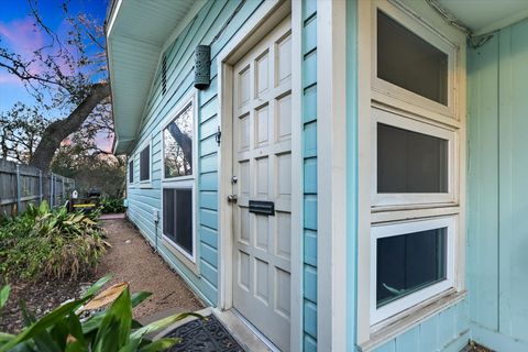 Tiny photo for 2504 Great Oaks PKWY, Austin, TX 78756 (MLS # 2619270)