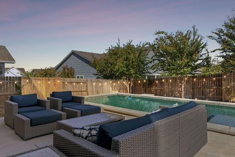 Photo of 7808 Glover DR, Austin, TX 78744 (MLS # 9029599)
