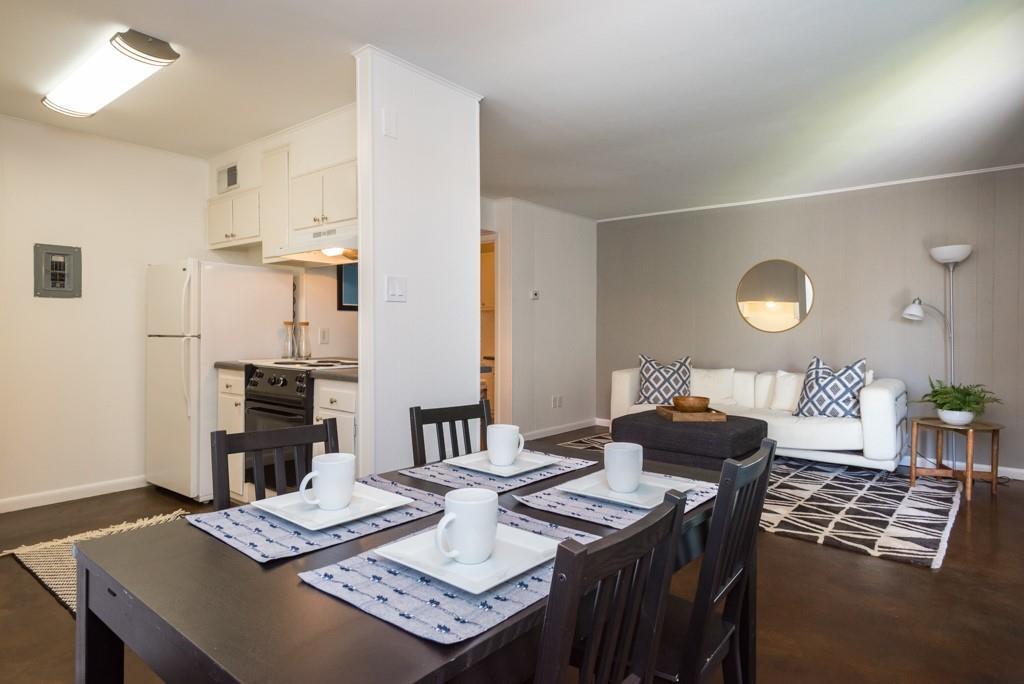 3914 Avenue D 202