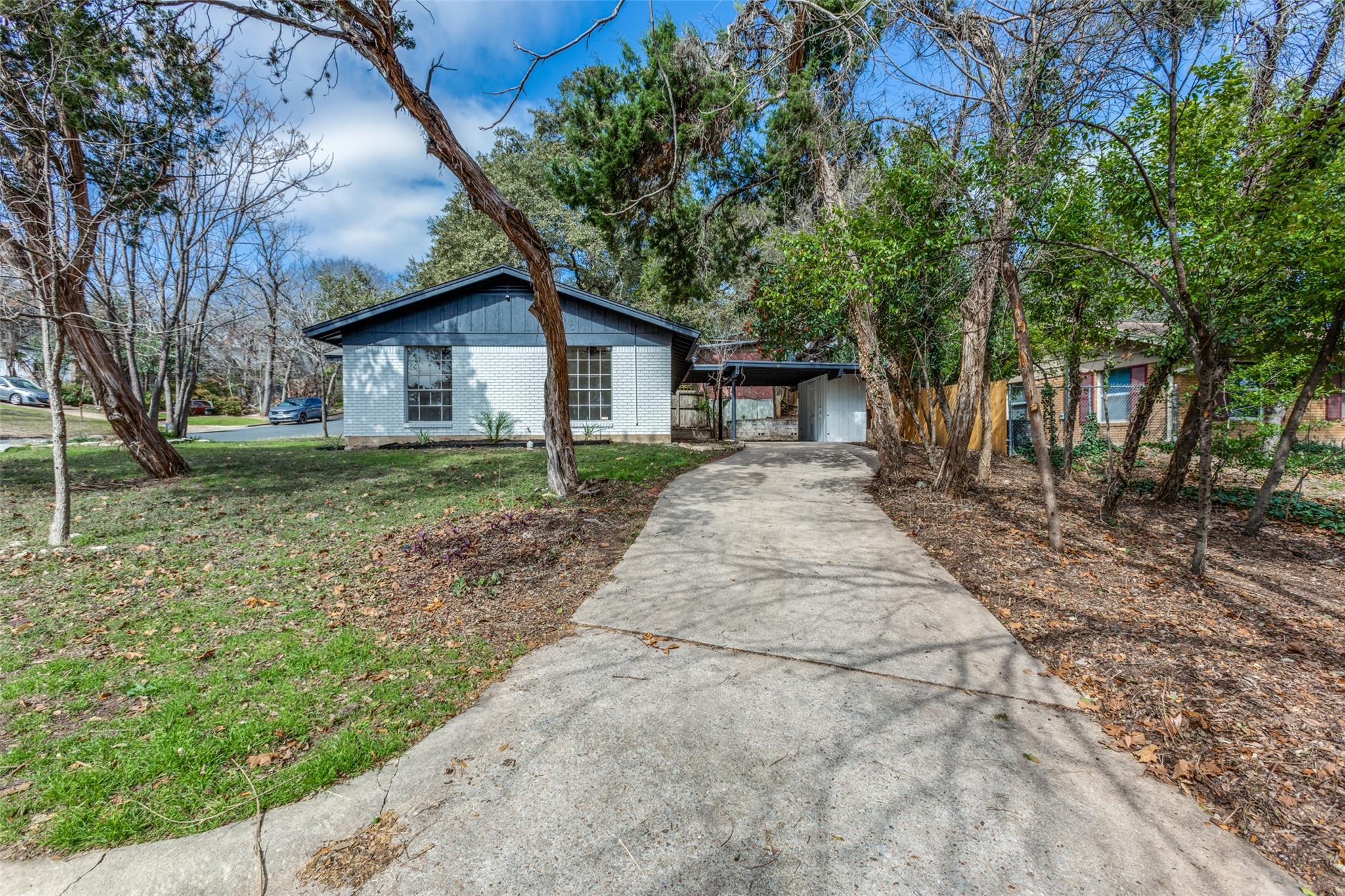 400 Cherry Hill DR
