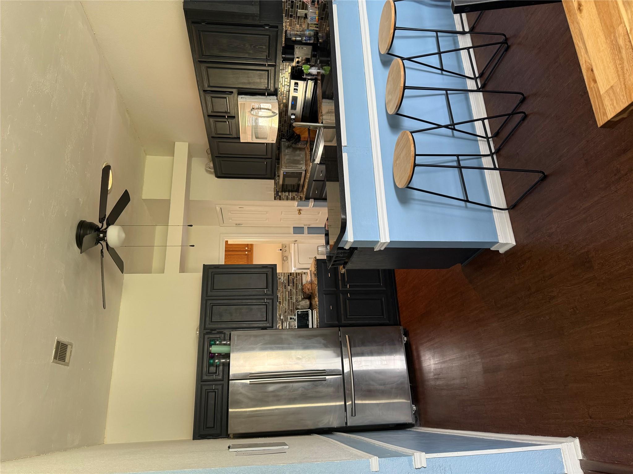 907 Vernon DR