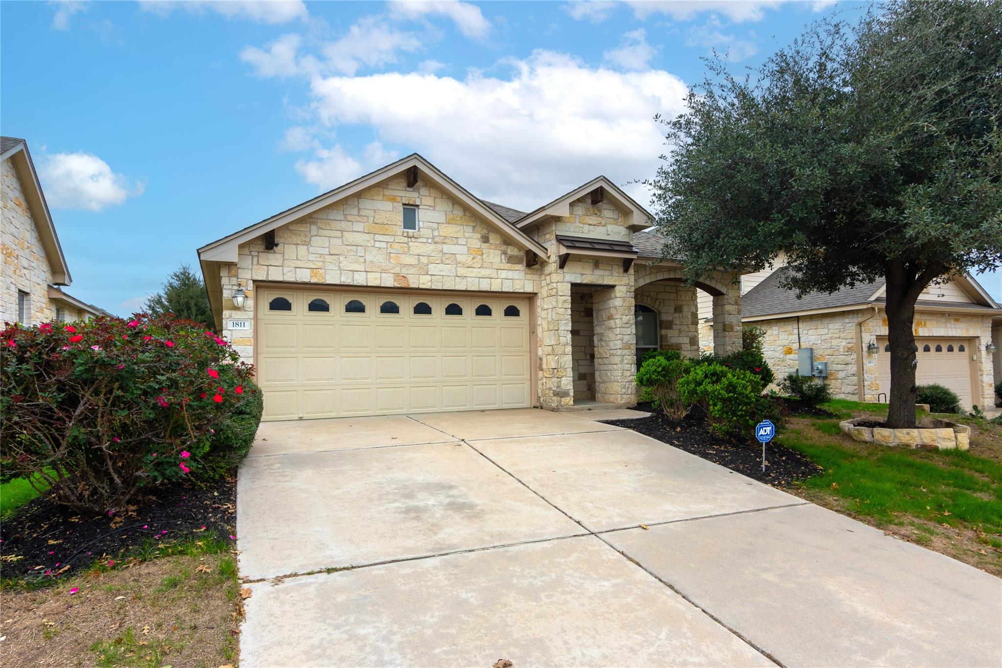 1811 Sand Creek RD
