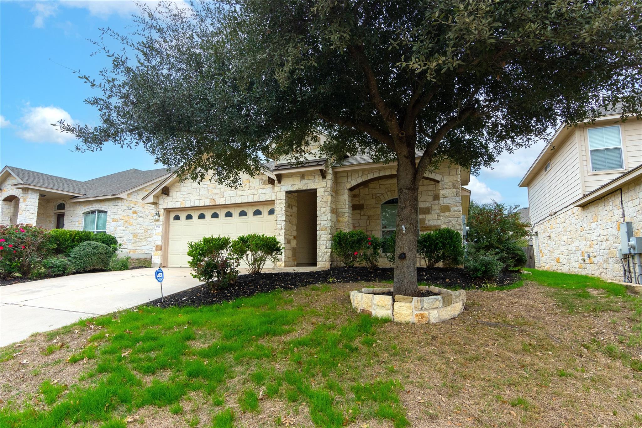 1811 Sand Creek RD