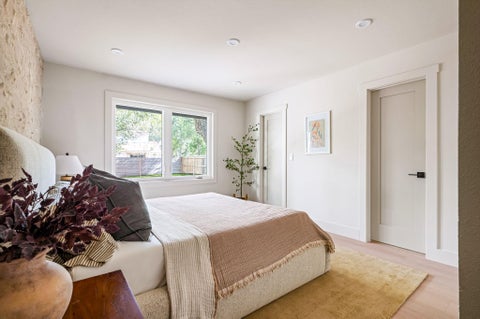 Tiny photo for 10907 Spicewood PKWY, Austin, TX 78750 (MLS # 3917519)
