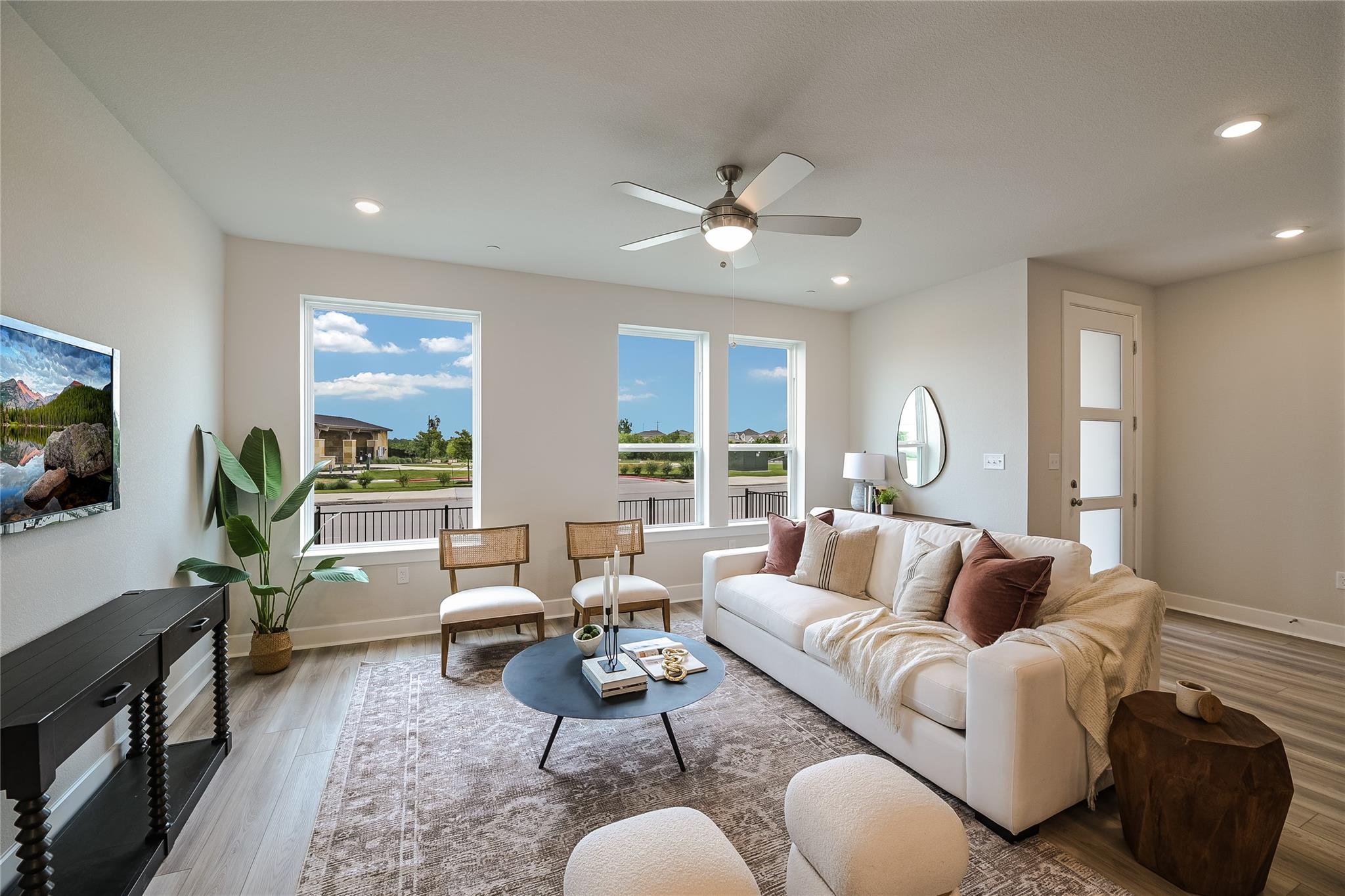 527 Emory Crossing BLVD