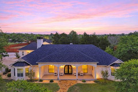 125 Carriage CT Bastrop TX 78602