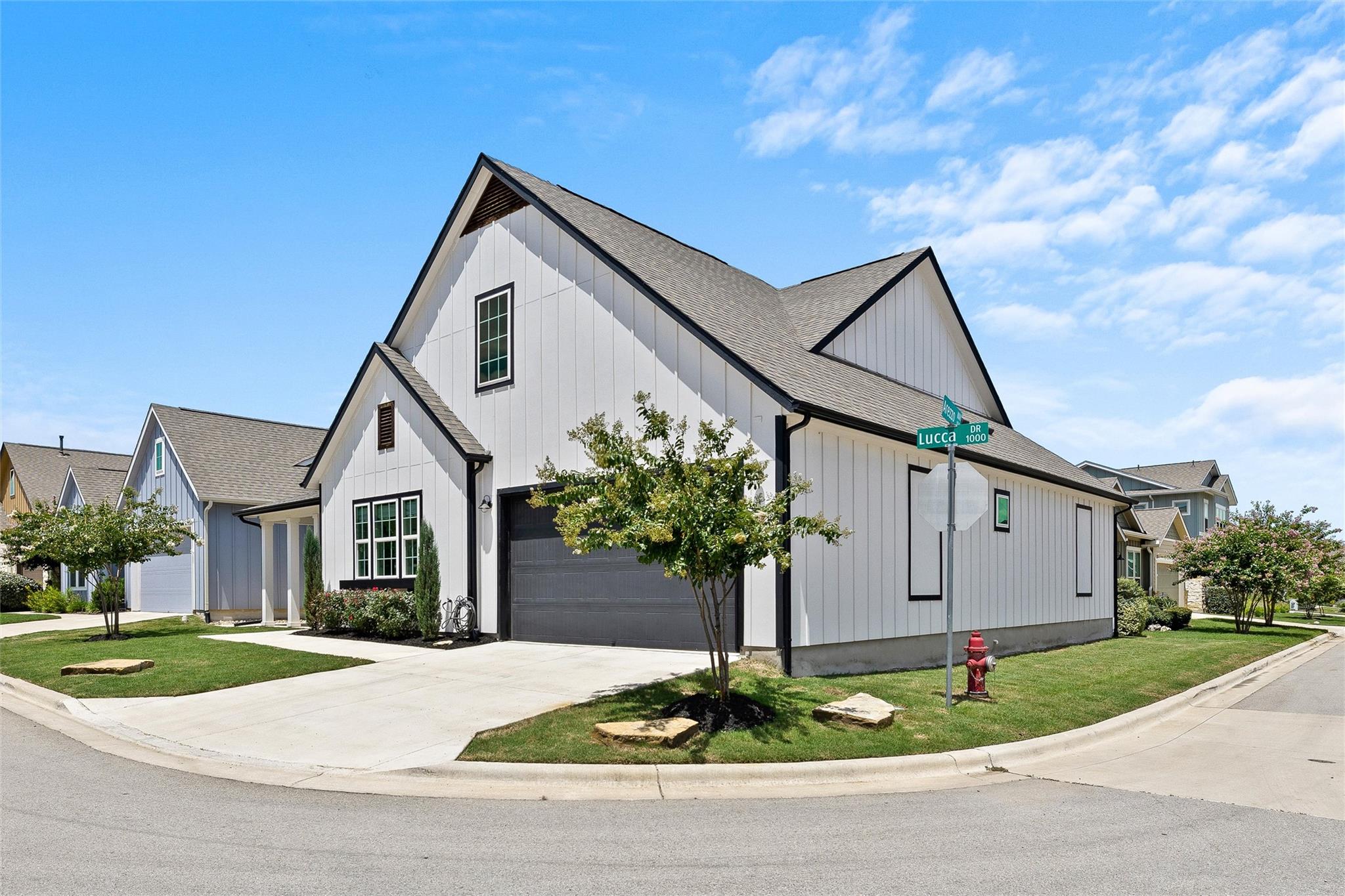 1037 Lucca DR