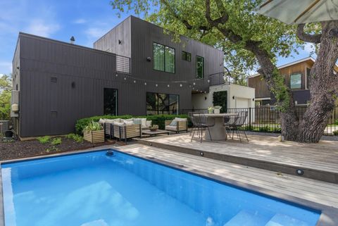 Photo of 1605 Chelsea LN, Austin, TX 78704 (MLS # 7108402)