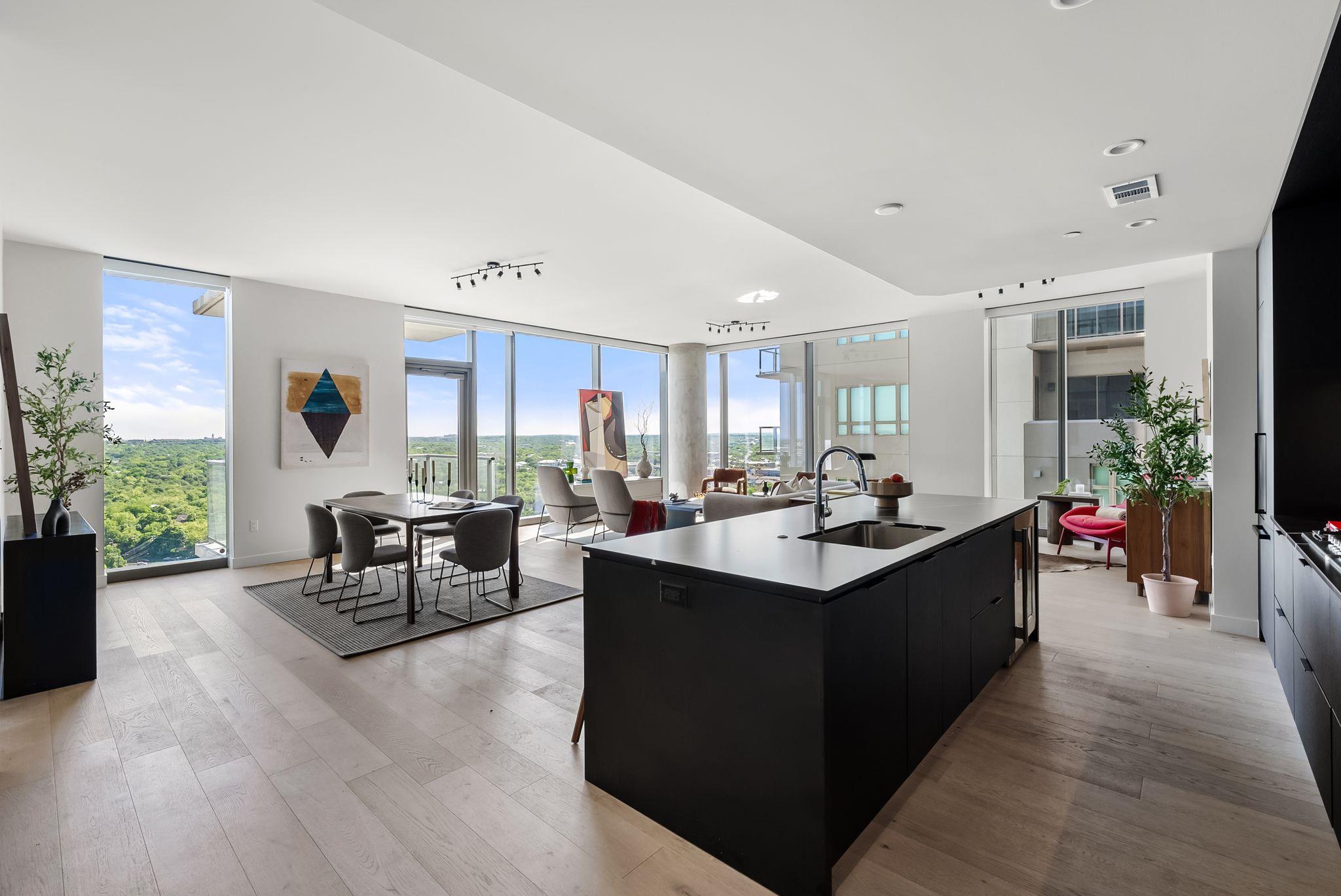 44 East Ave 2301