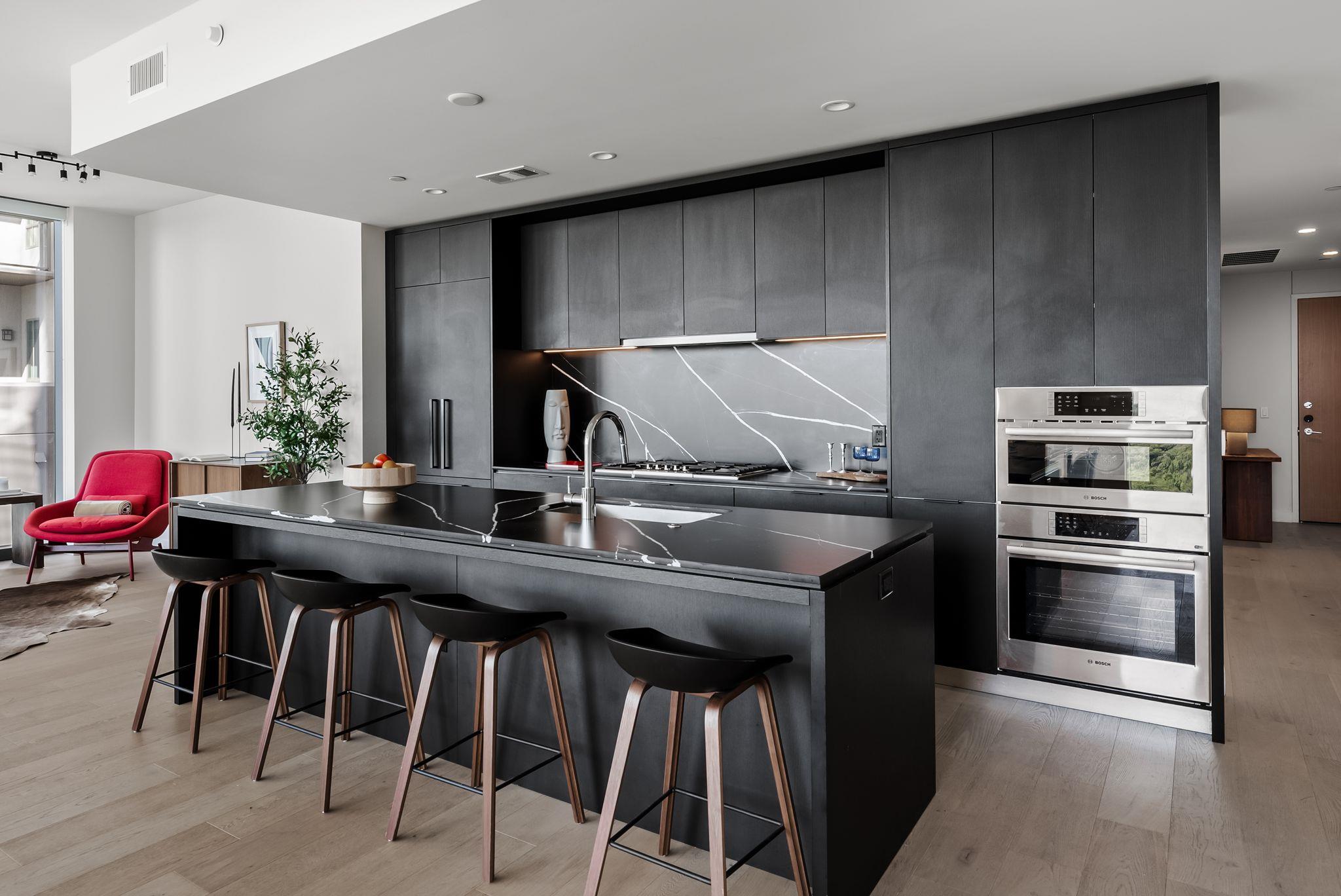 44 East Ave 2301