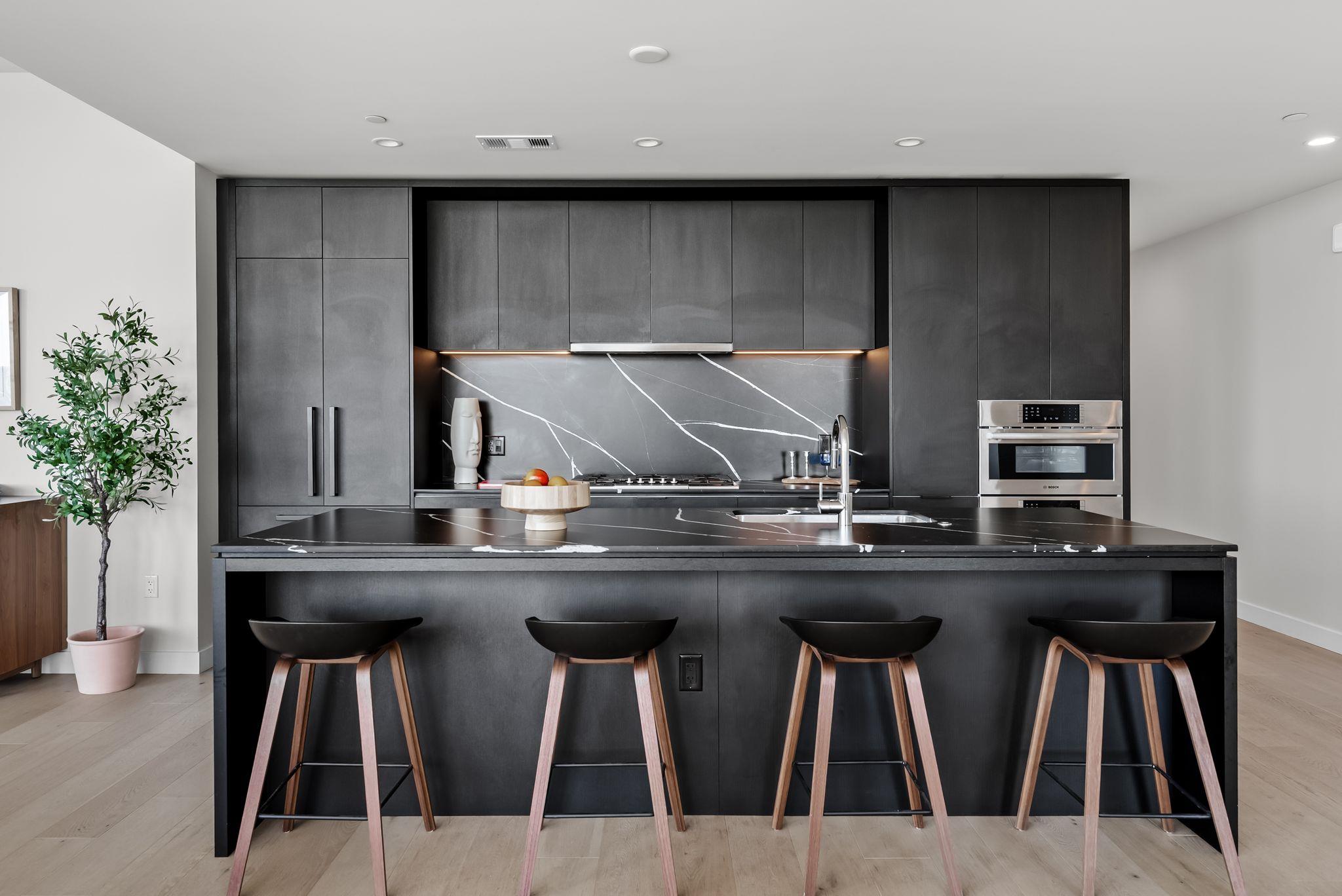 44 East Ave 2301