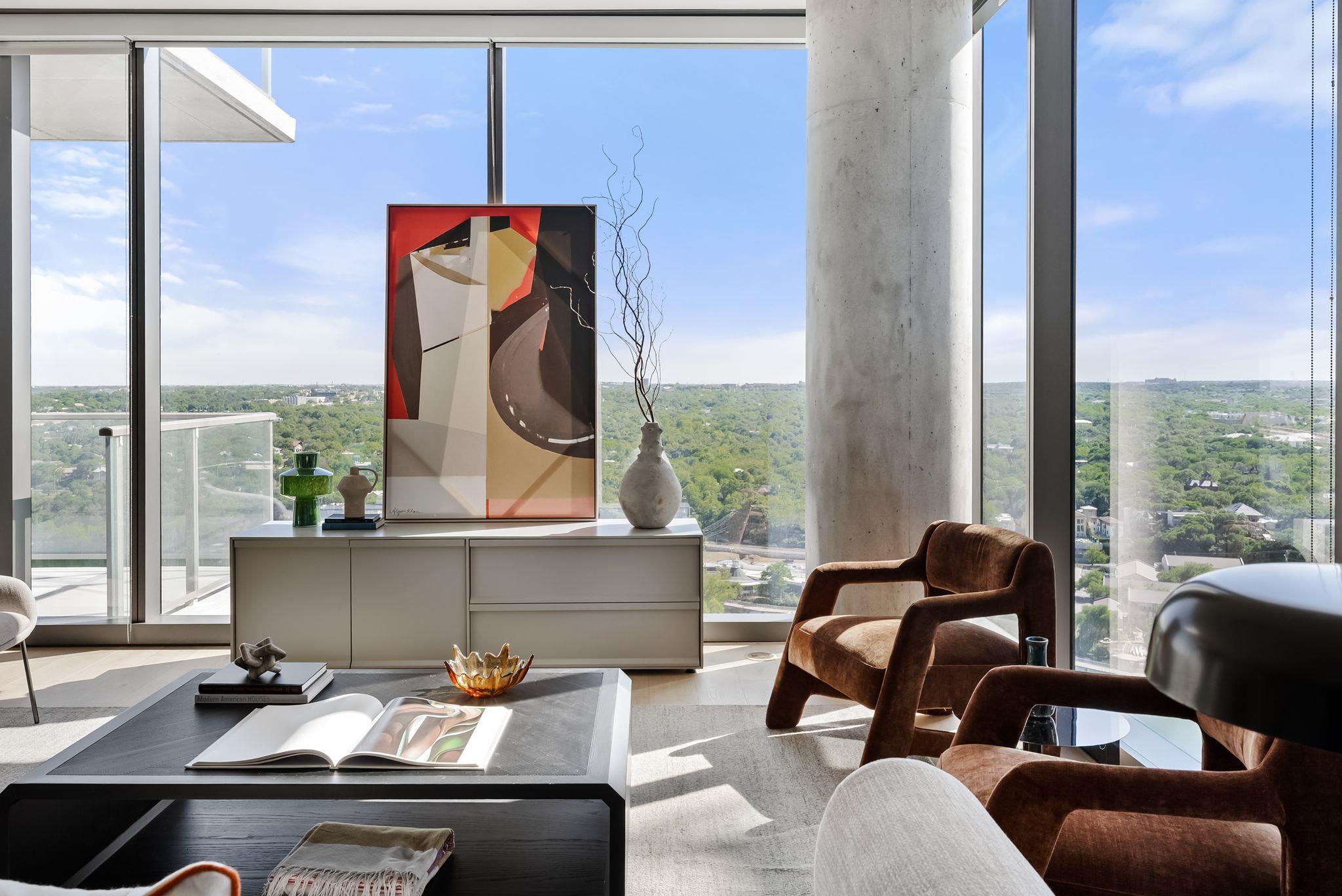 44 East Ave 2301