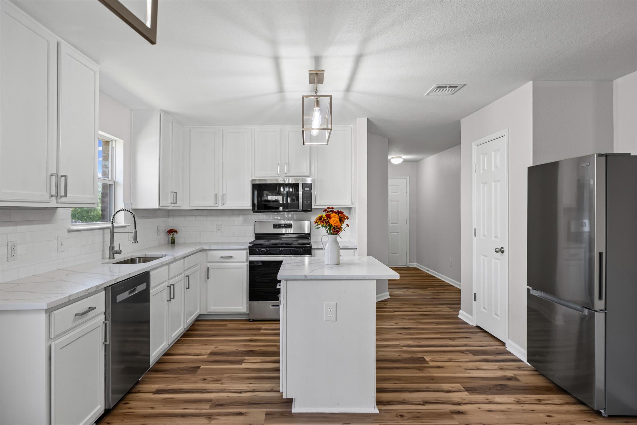 129 Lynn Crest BND