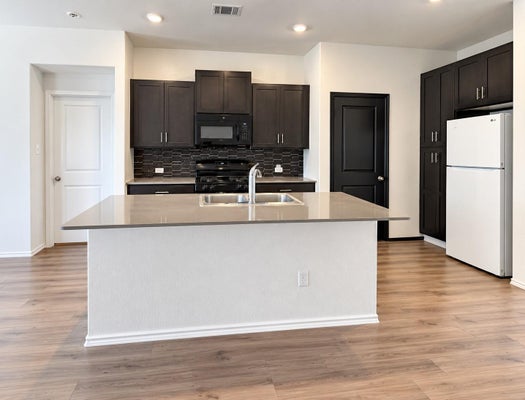 112 MONTEGO ST, HUTTO, TX 78634 - Image 448b2b23c3d710d00aa7344a08e8d927/4166962677