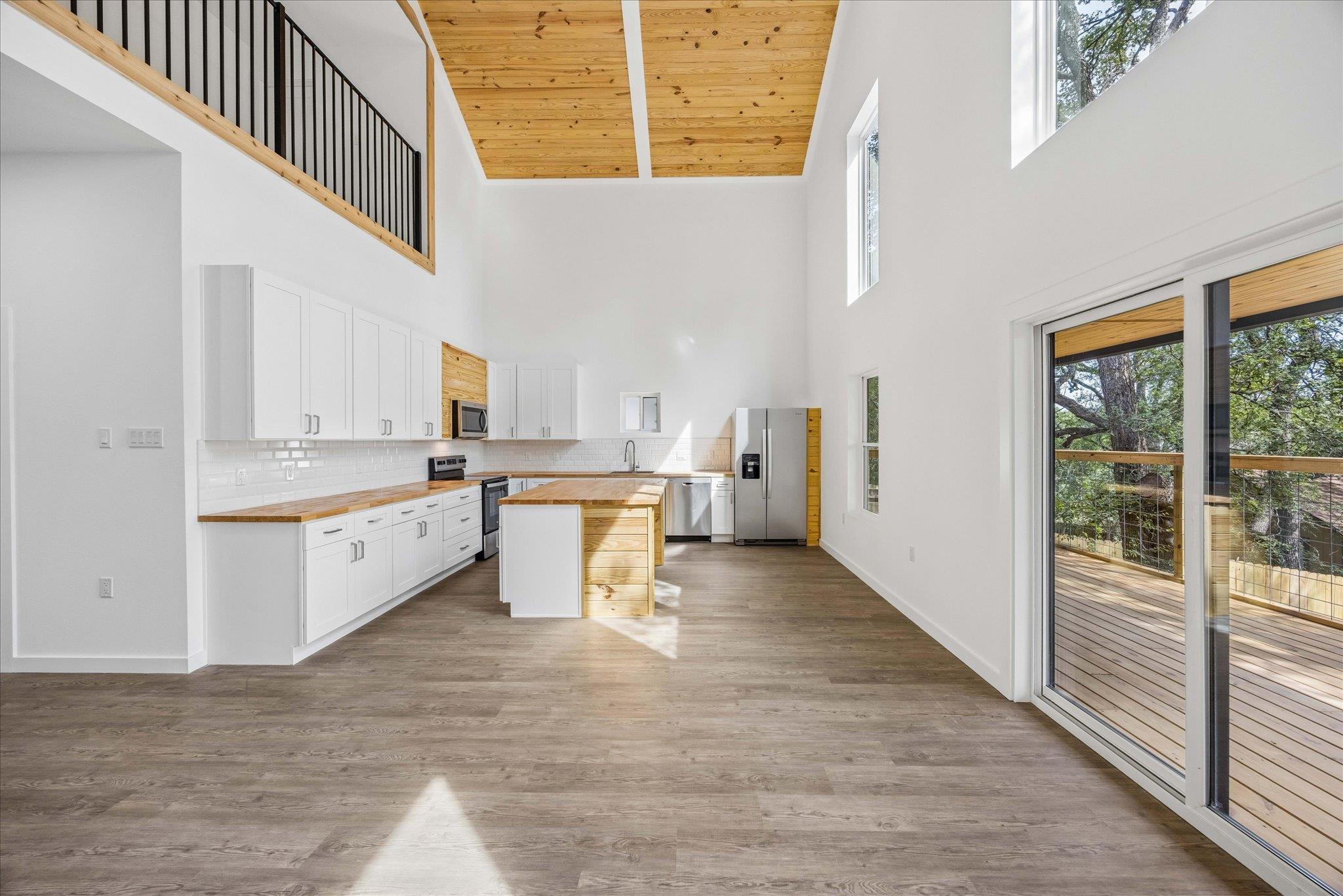 34 Pleasant Valley DR