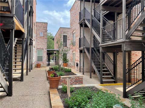 Photo of 6501 E Hill DR #203, Austin, TX 78731 (MLS # 1493594)