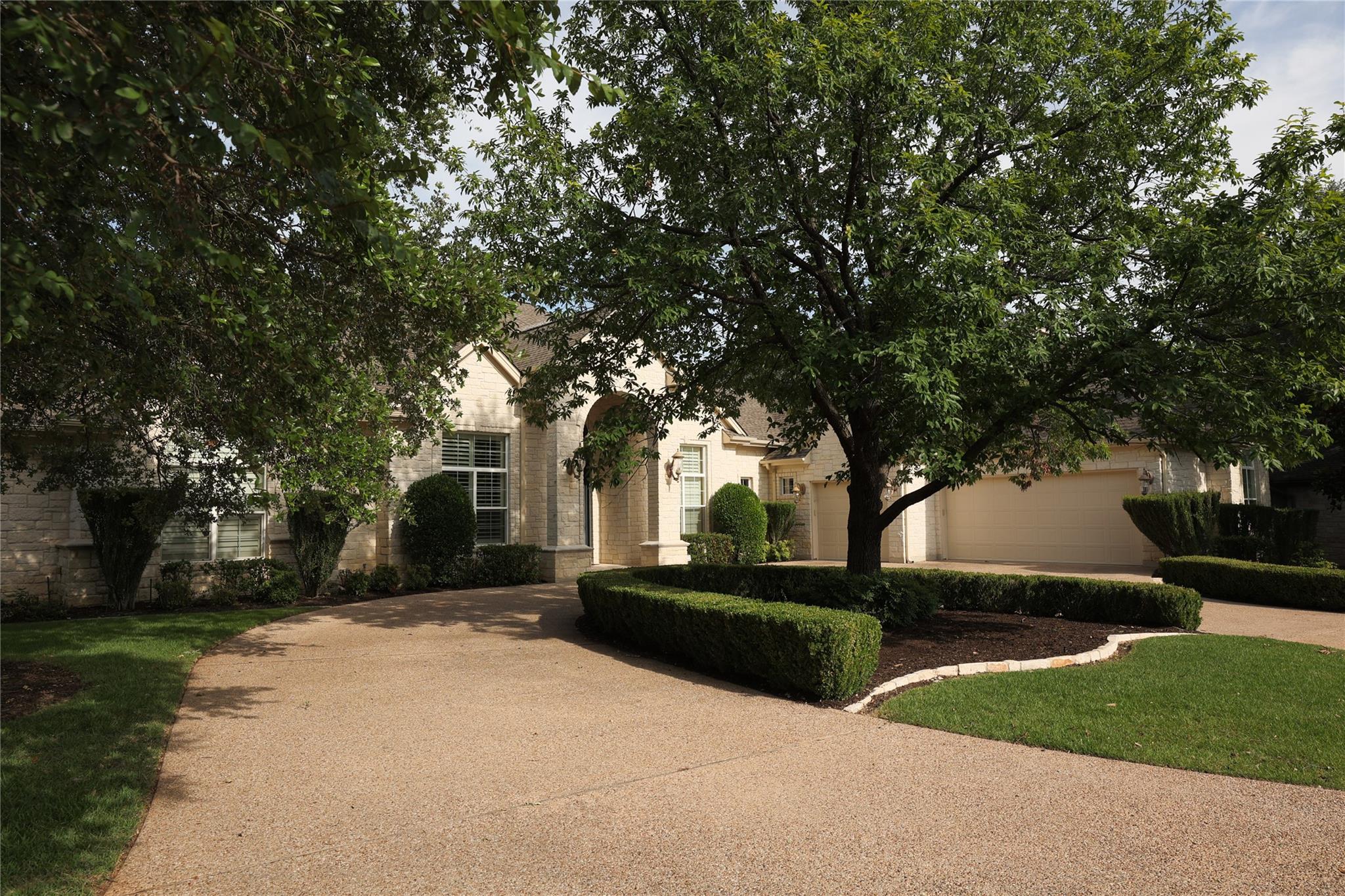 200 Stardust LN