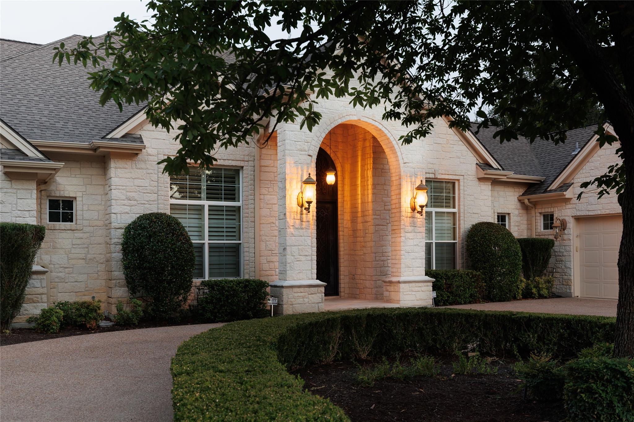 200 Stardust LN
