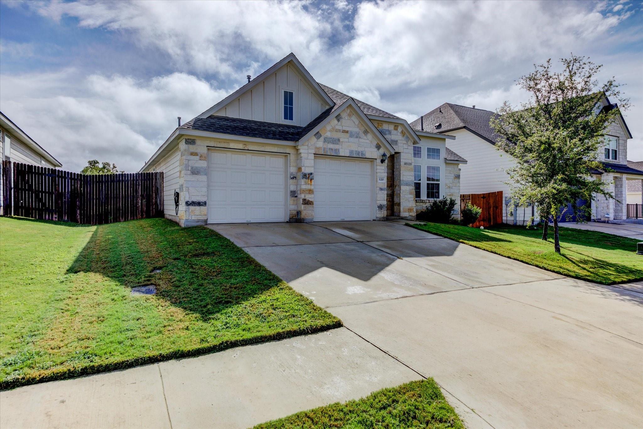 View Georgetown, TX 78628 house