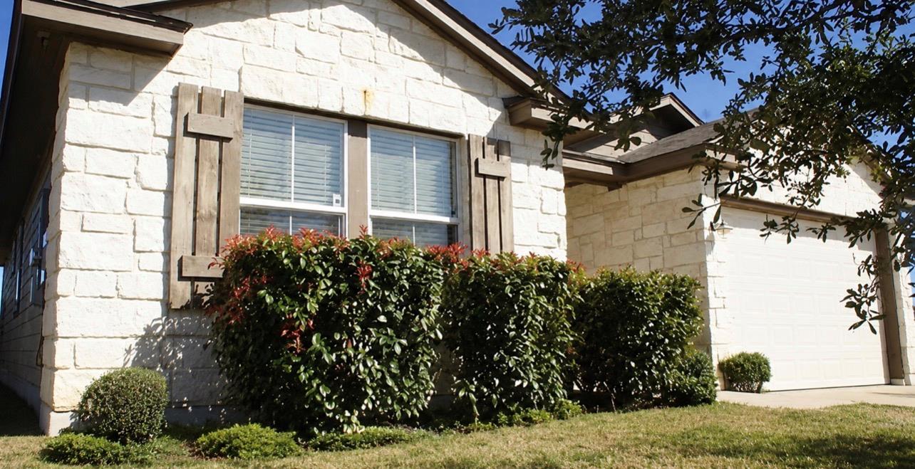Photo 1 of 8 — 13332 High Sierra ST, Manor, TX 78653
