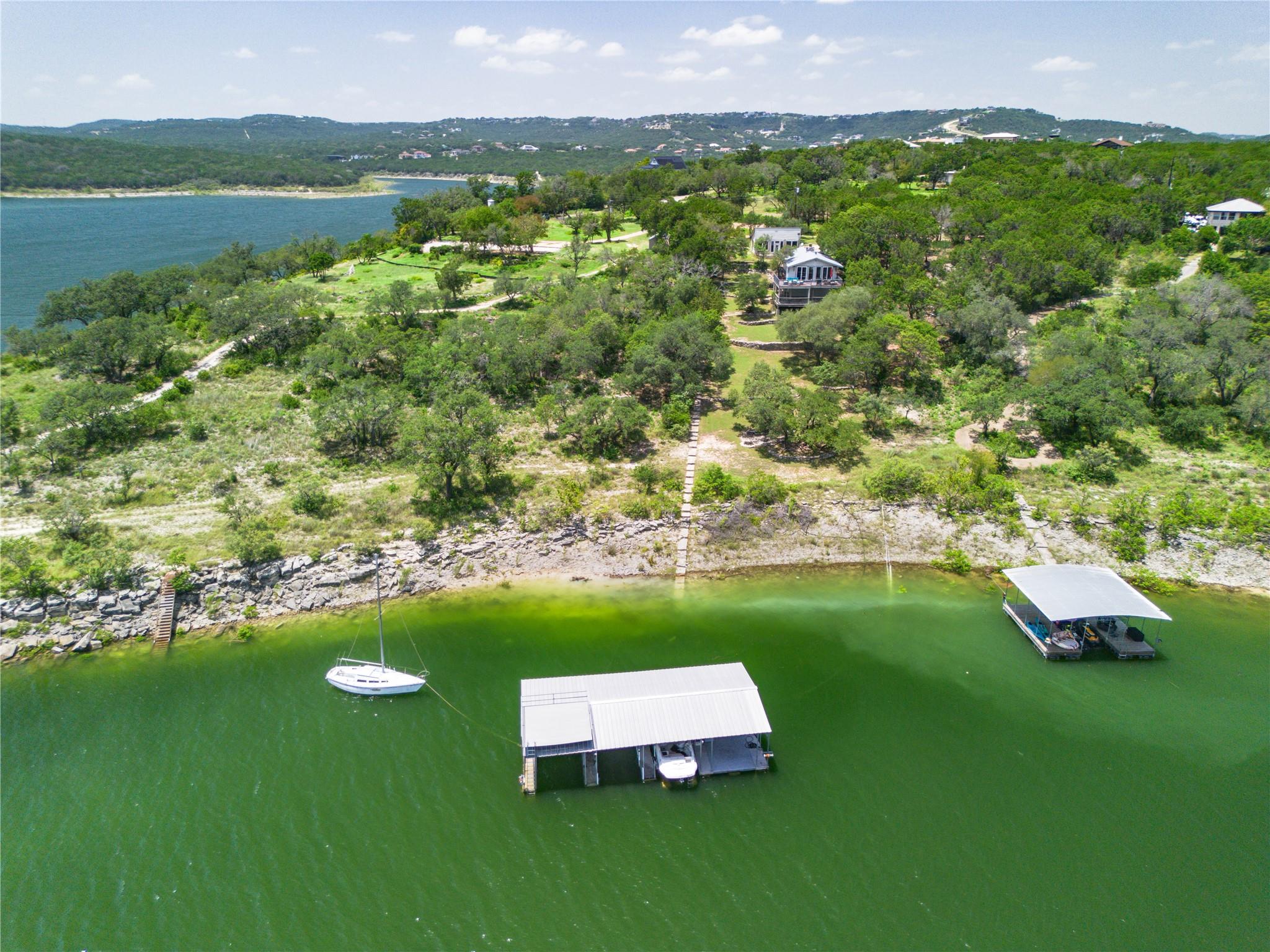 8101 Sharon RD