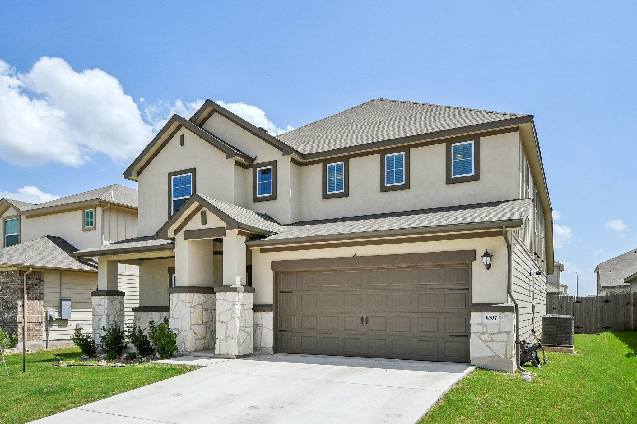 1007 Guadalupe Bass RD