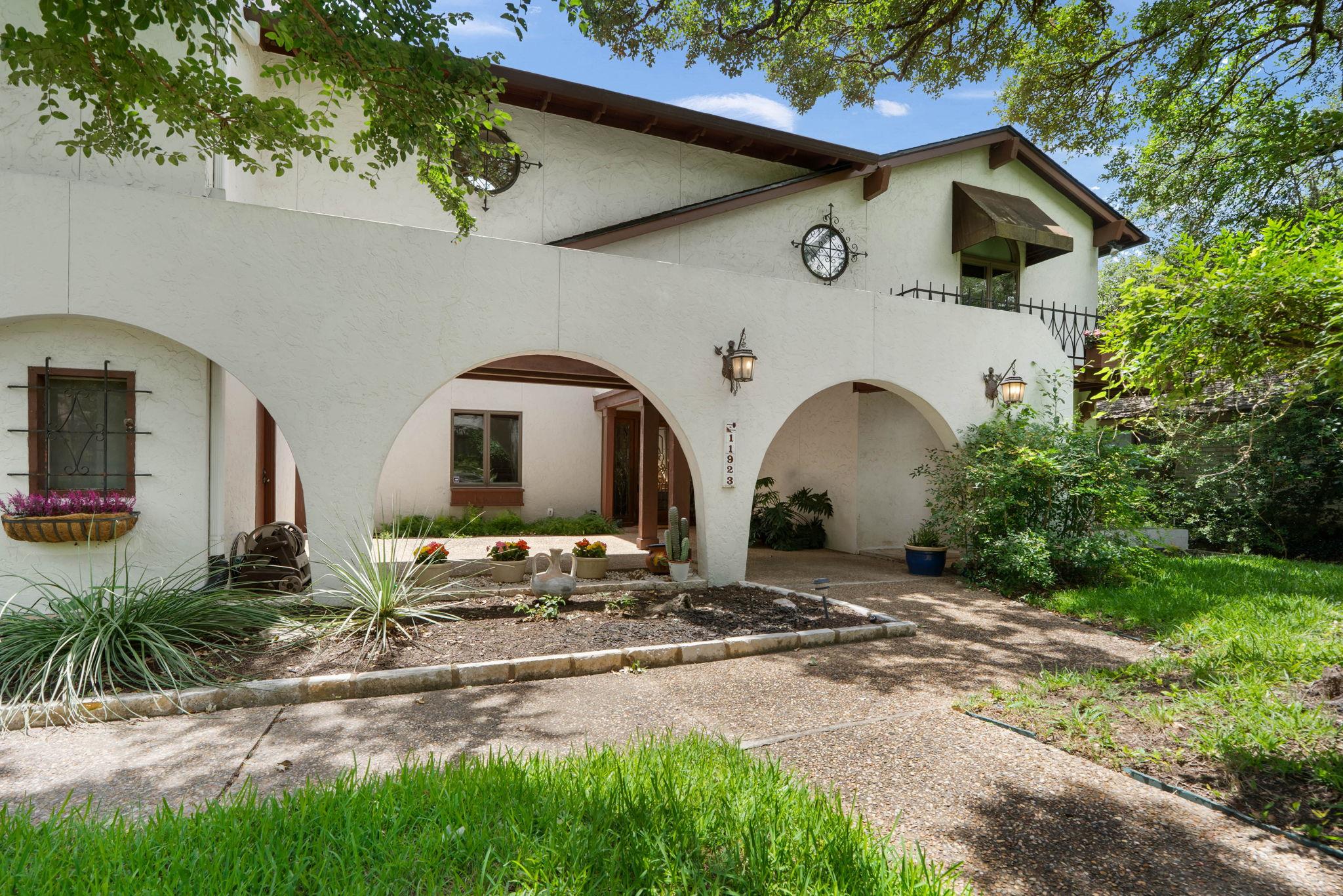 11923 Brookwood CIR