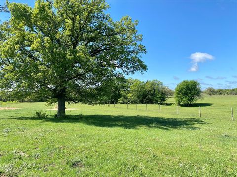 1084 County Road 120 Giddings TX 78942