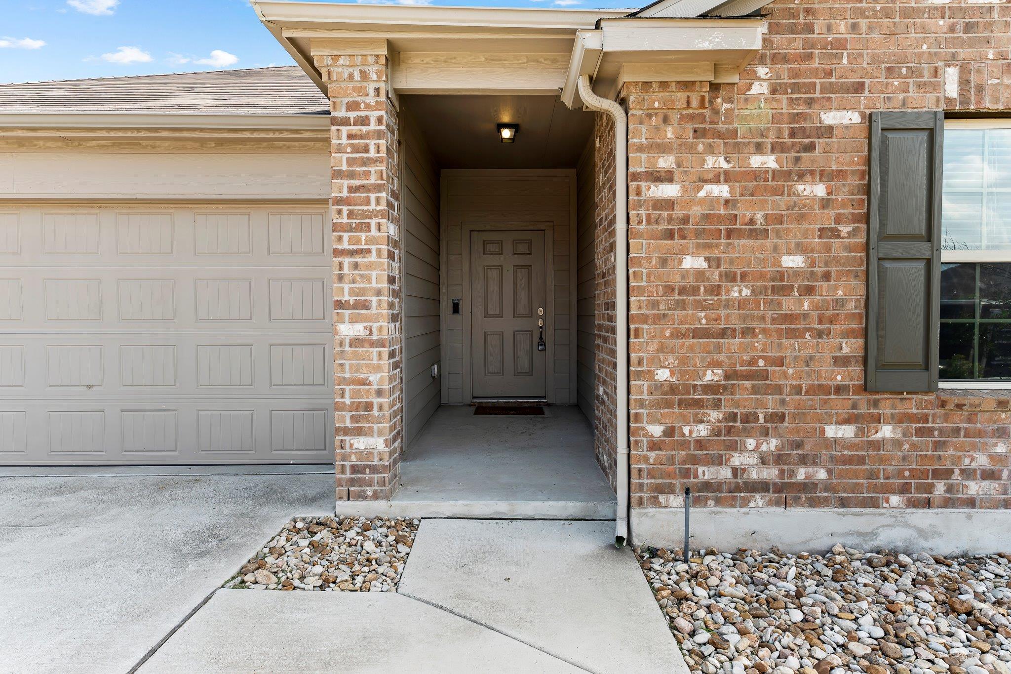 203 Helen RD
