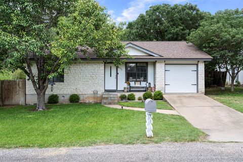 Photo of 10720 Sunny LN, Jonestown, TX 78645 (MLS # 6201865)