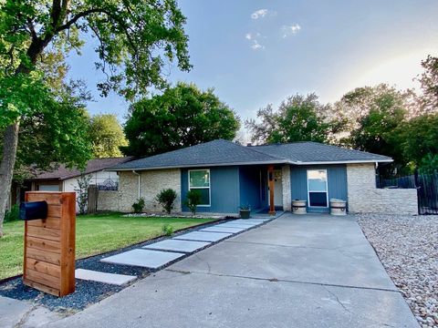 Tiny photo for 7302 Shadywood DR, Austin, TX 78745 (MLS # 3798227)