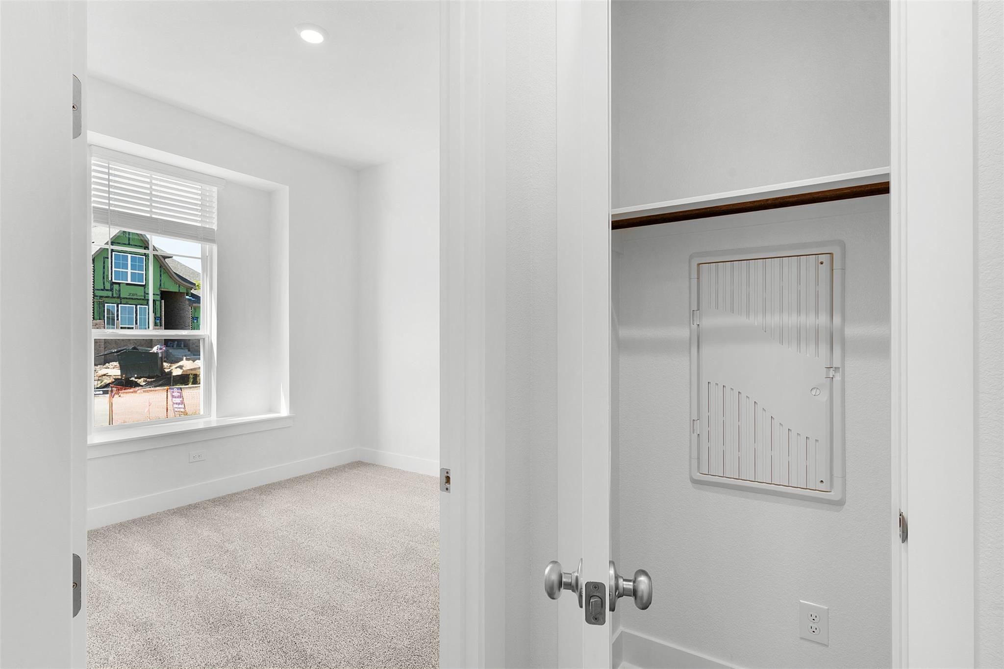 1024 Carillon CT