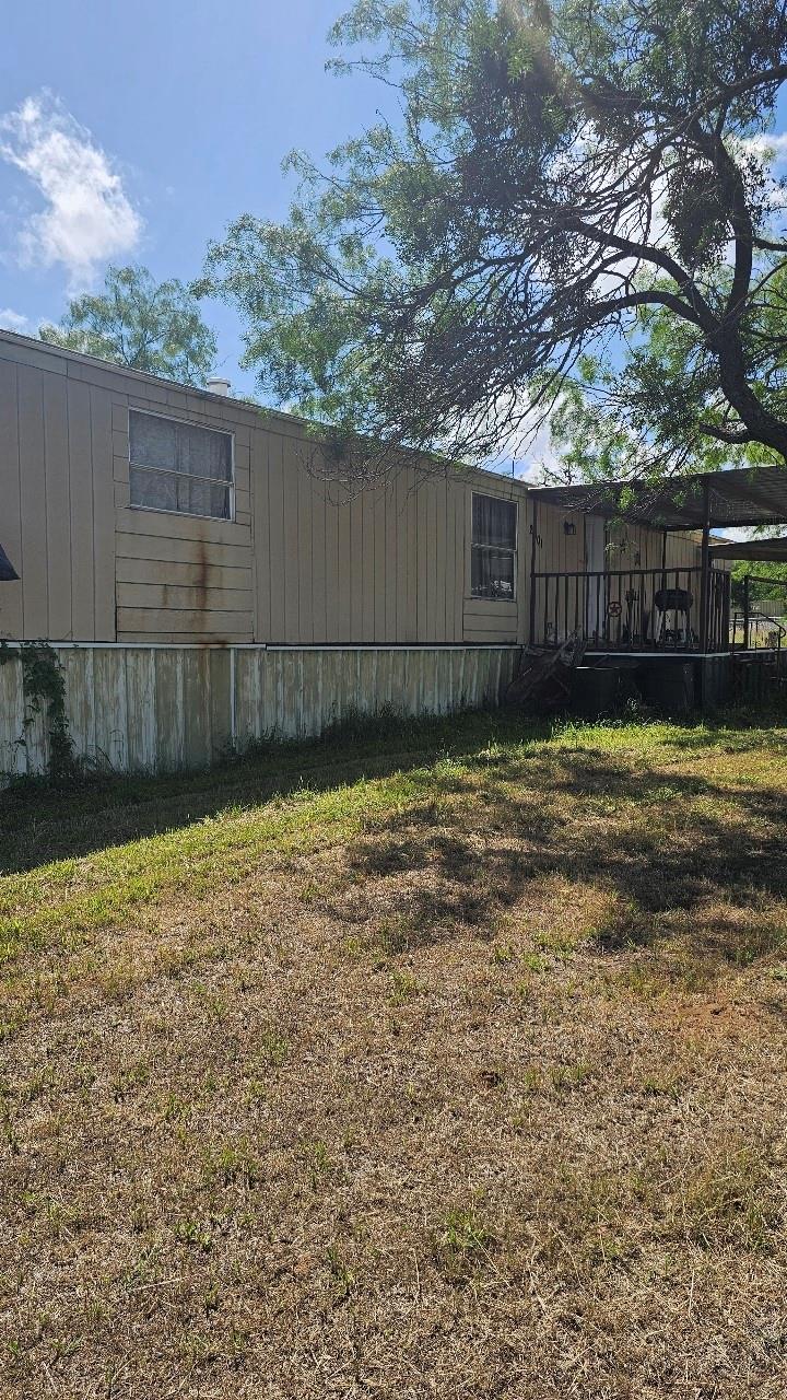 2001 Glen Oaks DR