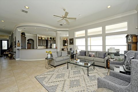 Photo of 4912 Interlachen LN, Austin, TX 78747 (MLS # 6996899)