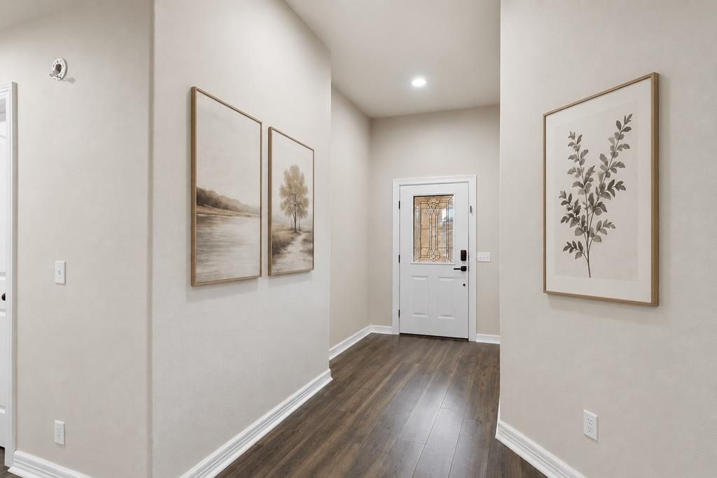 Photo of 714 Newport DR, Spicewood, TX 78669 (MLS # 2442622)