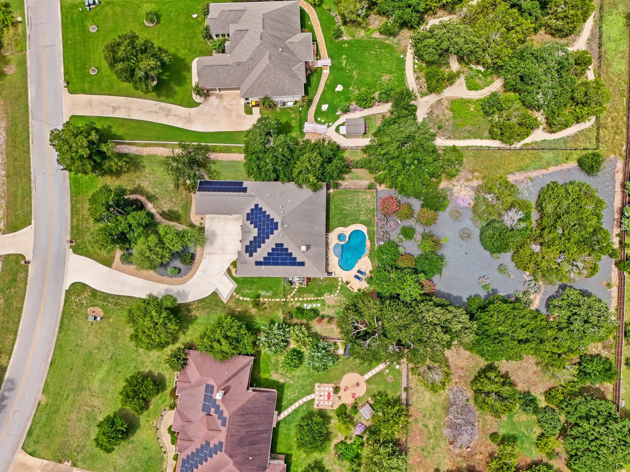 390 Hawthorne LOOP